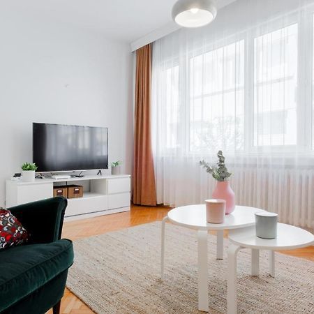 Gorgeous Apartment With Central Location In Sisli Стамбул Экстерьер фото